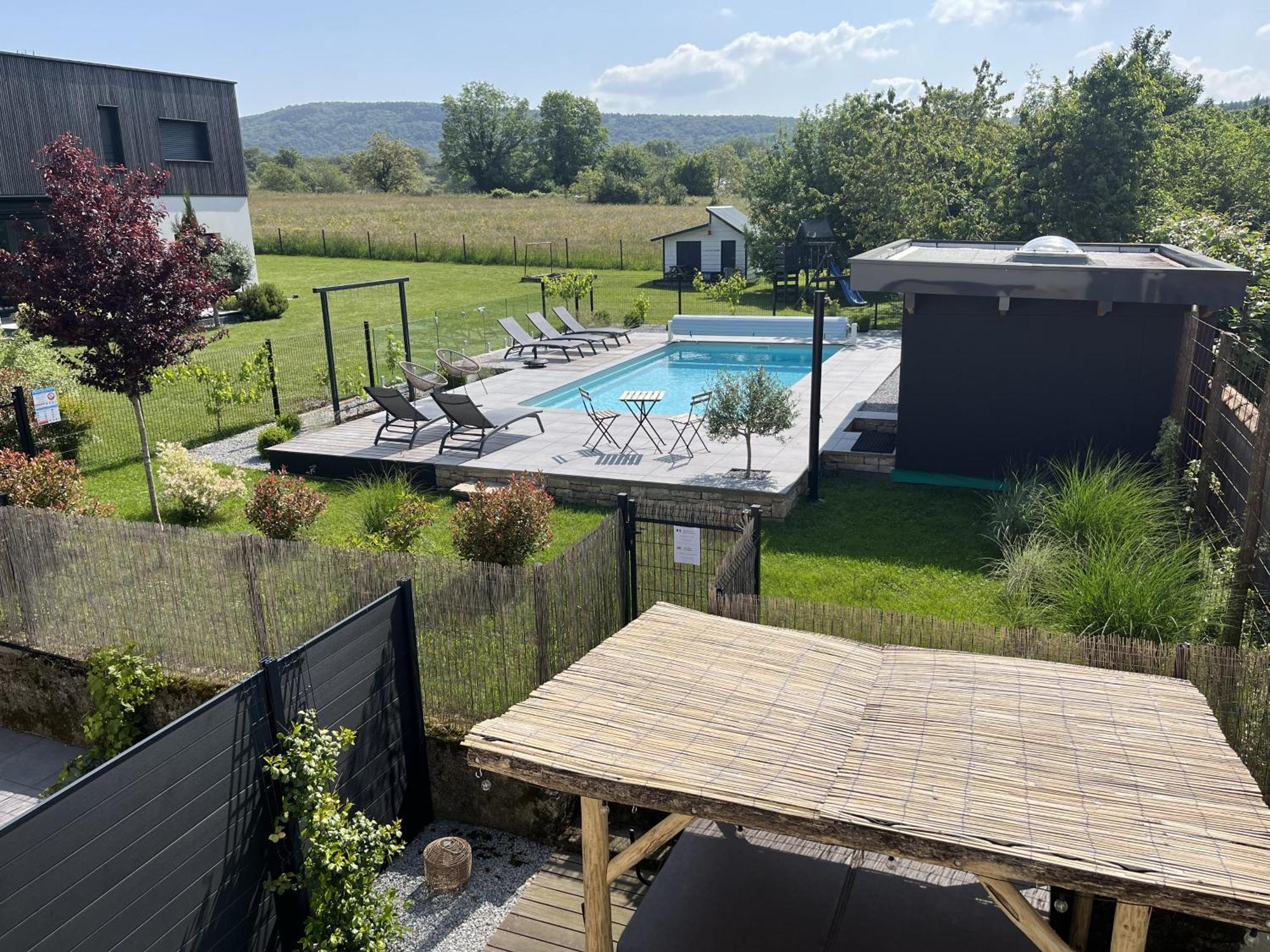 Appart-Hotel N 3 Avec Terrasse, Piscine, Petit-Dejeuner Et Parking Prive Chouzelot Kültér fotó